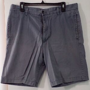 Izod Men's Charcoal Flat Front Shorts